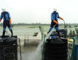 Sump and tank cleaning